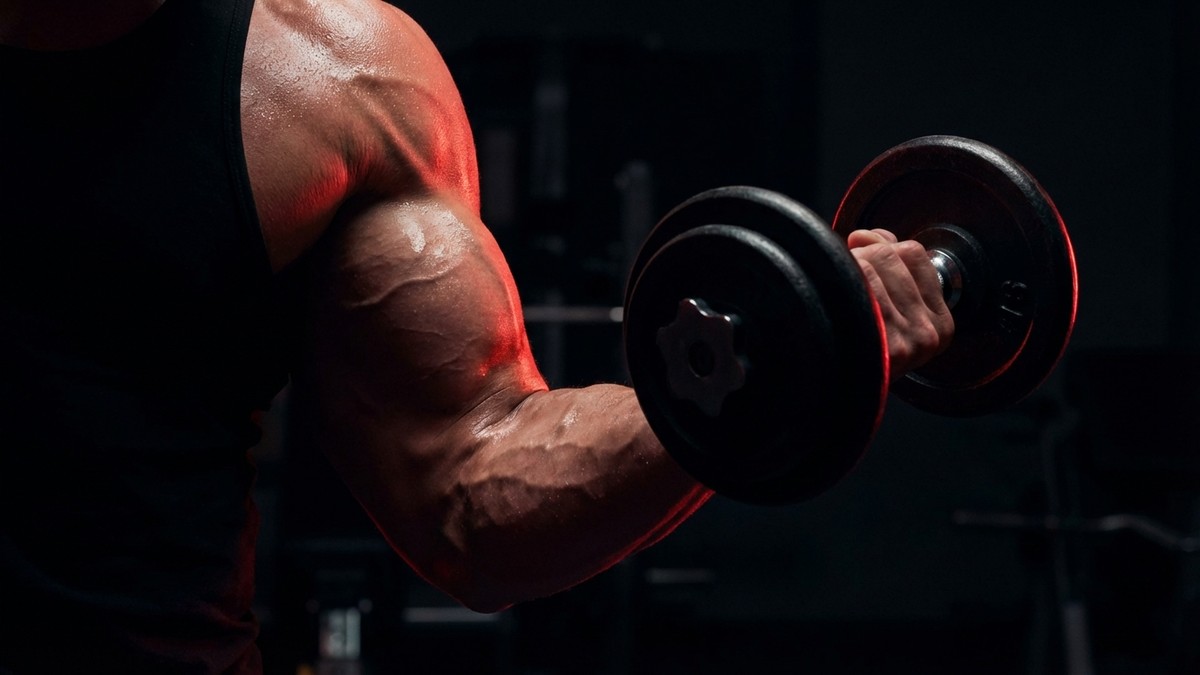 Dumbbell Curl: Form, Variations & Growth
